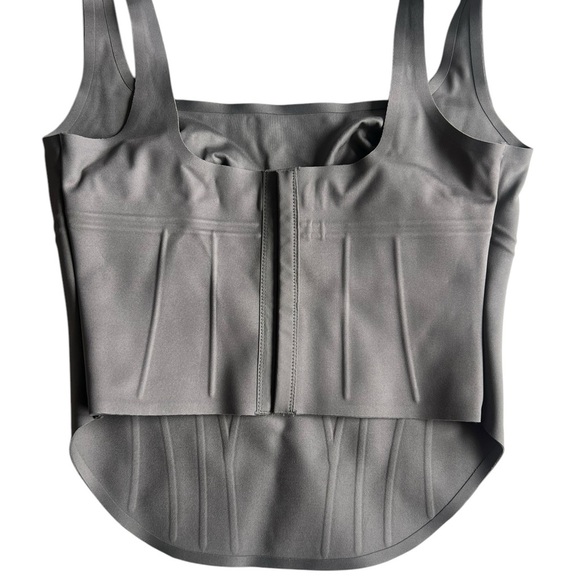 SKIMS Bonded Cropped Corset | NWT | Size LARGE | SOLD OUT & HARD TO FIND! - Picture 4 of 7